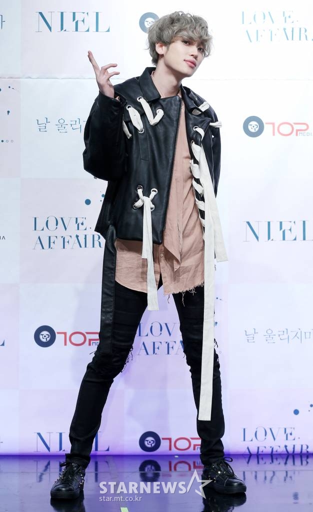 그룹 틴탑 니엘이 16일 오후 서울 강남구 일지아트홀에서 진행된 두 번째 솔로 앨범 ‘LOVE AFFAIR…’ 발매기념 쇼케이스에서 포즈를 취하고 있다. /사진=김휘선 기자 hwijpg@