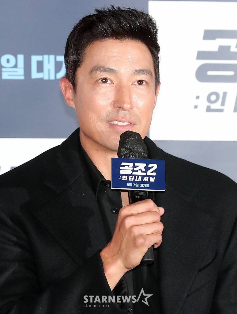 배우 다니엘 헤니가 30일 오후 서울 용산구 아이파크몰 CGV에서 열린 영화 '공조2: 인터내셔날' 언론시사회 및 기자간담회에 참석해 인사말을 하고 있다. '공조2: 인터내셔날'은 글로벌 범죄 조직을 잡기 위해 다시 만난 북한 형사 '림철령'(현빈 분)과 남한 형사 '강진태'(유해진 분), 여기에 뉴페이스 해외파 FBI '잭'(다니엘 헤니 분)까지, 각자의 목적으로 뭉친 형사들의 예측불허 삼각 공조 수사를 그린 영화다. 2022.08.30 /사진=김창현 기자 chmt@