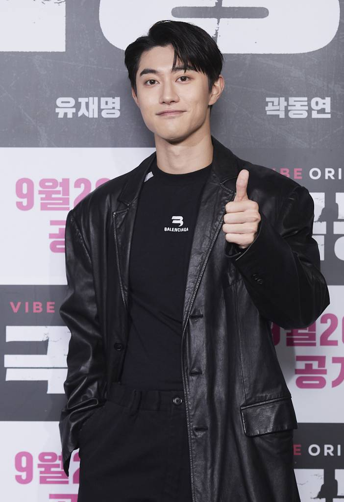 배우 곽동연이 1일 오전 온라인 생중계로 진행된 오디오무비 '극동'(감독 곽경택) 제작발표회에 참석해 포즈를 취하고 있다.   세계 평화를 위협할 천문학적 규모의 비자금을 차지하려는 자들이 벌이는 일촉즉발 첩보 스릴러 '극동'은 오는 26일 네이버 바이브를 통해 공개된다. /사진제공=네이버바이브 2022.09.01 /사진=이동훈 기자 photoguy@