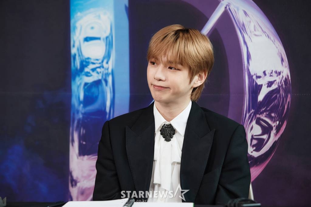 가수 강다니엘이 14일 오후 서울 장충체육관에서 열린 '2022 강다니엘 콘서트 퍼스트 퍼레이드 인 서울' 개최 기념 기자간담회에 참석해 미소를 짓고 있다. / 사진제공 = 커넥트 엔터테인먼트 /사진=김창현 기자 chmt@