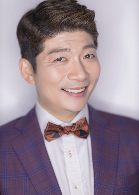 트로트 가수 김재롱./사진제공=KDH엔터테인먼트