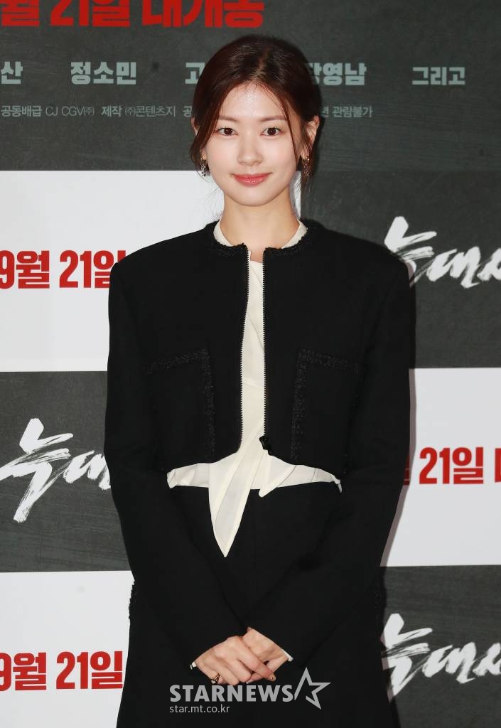 배우 정소민이 19일 오후 서울 CGV용산아이파크몰에서 진행된 영화 '늑대사냥'(감독 김홍선) 언론시사회에 참석해 포즈를 취하고 있다. /2022.09.19 /사진=이동훈 기자 photoguy@