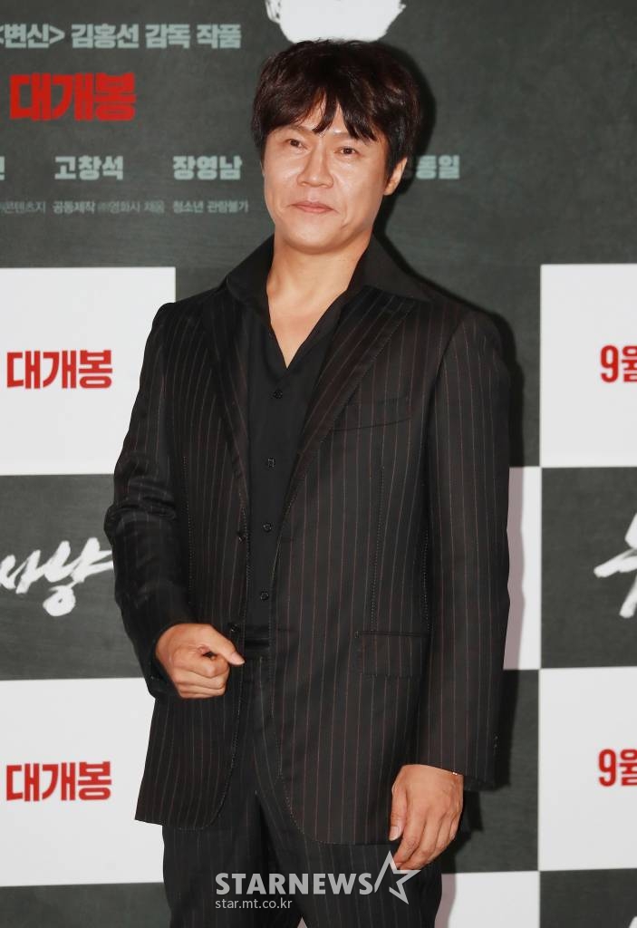 배우 박호산이 19일 오후 서울 CGV용산아이파크몰에서 진행된 영화 '늑대사냥'(감독 김홍선) 언론시사회에 참석해 포즈를 취하고 있다. /2022.09.19 /사진=이동훈 기자 photoguy@