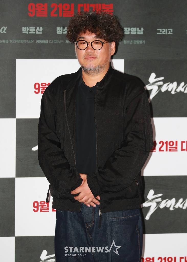 김홍선 감독이 19일 오후 서울 CGV용산아이파크몰에서 진행된 영화 '늑대사냥'(감독 김홍선) 언론시사회에 참석해 포즈를 취하고 있다. /2022.09.19 /사진=이동훈 기자 photoguy@