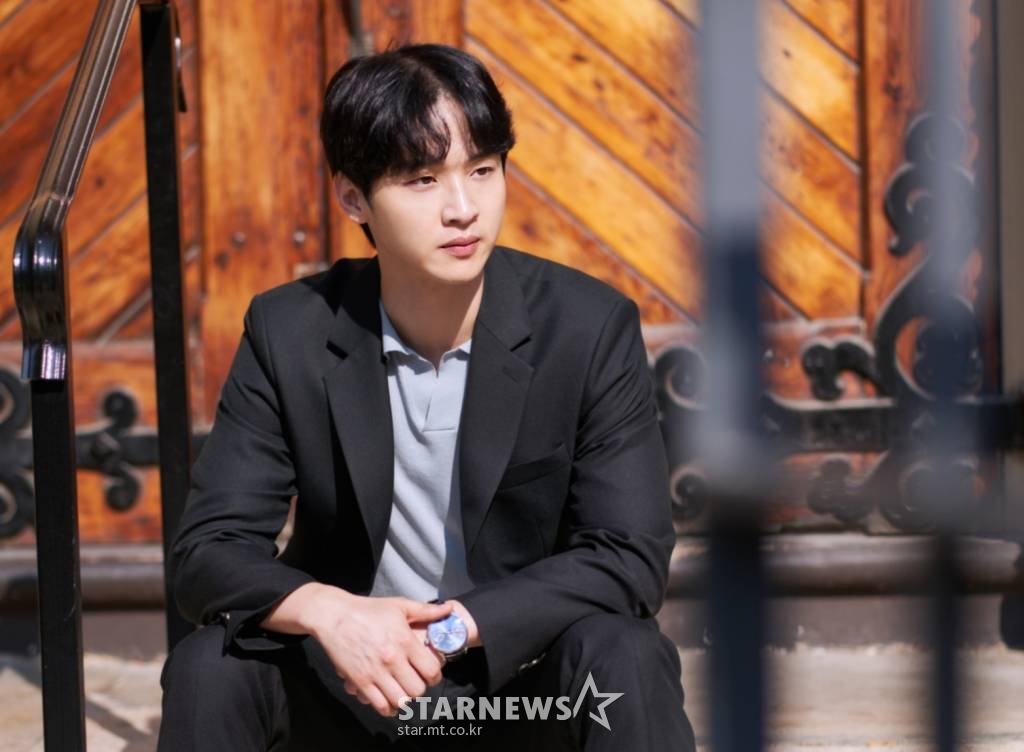 영화 '늑대사냥'(감독 김홍선)의 배우 장동윤이 23일 진행된 인터뷰를 위해 포즈를 취하고 있다. /사진제공=TCO(주)더콘텐츠온 2022.09.23 /사진=이동훈 기자 photoguy@
