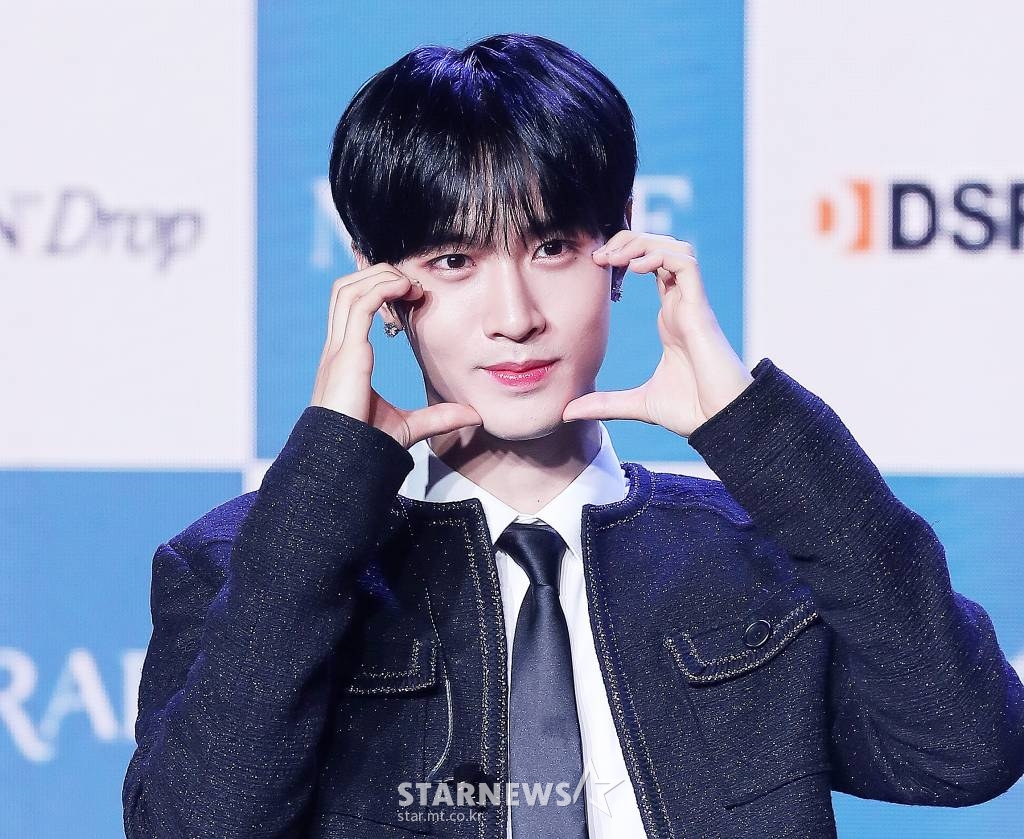 그룹 미래소년 카엘이 28일 오후 서울 강남구 청담동 일지아트홀에서 열린 네 번째 미니앨범 'Ourturn' 발매 기념 쇼케이스에 참석해 포즈를 취하고 있다.  미래소년의 새 앨범 'Ourturn'에는 타이틀곡 'Drop N' Drop'을 시작으로 'Welcome To The Future', 'Daydreamin'', 'What Are You Doing?', 'Falling Stars'까지 총 다섯 곡이 수록됐다. 2022.09.28 /사진=김창현 기자 chmt@