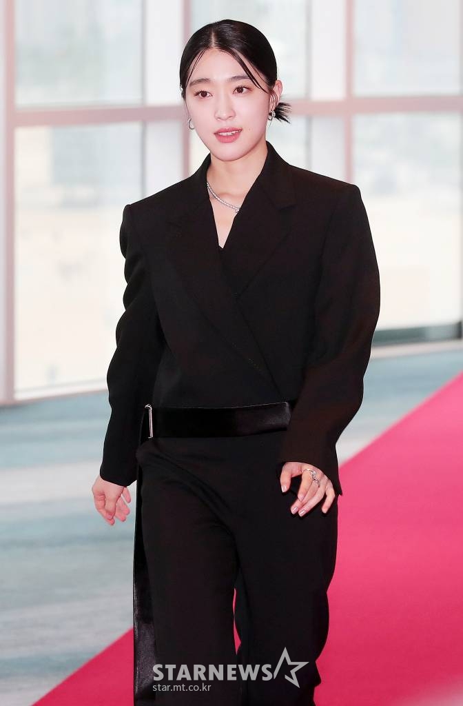배우 최성은이 6일 오후 부산 해운대구 시그니엘에서 열린 '2022 부일영화상' 레드카펫 행사에 참석해 포즈를 취하고 있다. 2022.10.06 /사진=김창현 기자 chmt@