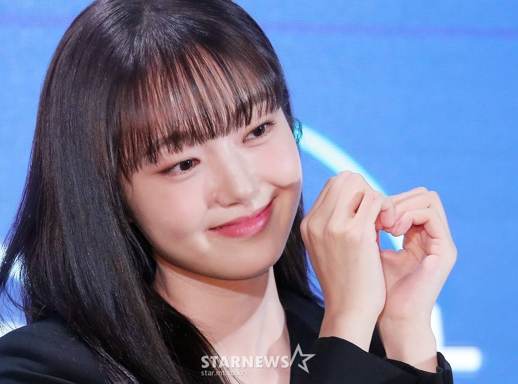 배우 김혜준이 7일 오전 부산 해운대구 그랜드 조선에서 열린 디즈니+ 오리지널 시리즈 '커넥트' 기자간담회에 참석해 포즈를 취하고 있다. '커넥트'는 죽지 않는 몸을 가진 새로운 인종, '커넥트' 동수가 장기밀매 조직에게 납치당해 한쪽 눈을 빼앗긴 뒤, 자신의 눈이 대한민국을 떠들썩하게 만든 연쇄살인마에게 이식됐다는 것을 알고 그를 쫓는 지독한 추격을 담아낸 이야기다. 12월 공개 예정. 2022.10.07 /사진=김창현 기자 chmt@