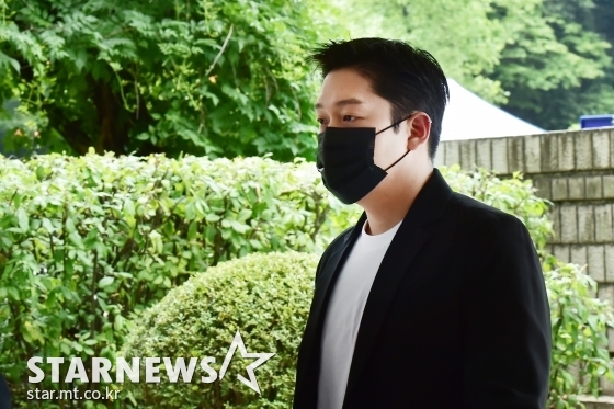 성폭력 범죄의 처벌 등에 관한 특례법 위반(카메라 등 이용촬영) 상해 폭행 협박 등 혐의로 기소된 고(故) 구하라 전 남자친구 최종범 /사진=김창현 기자