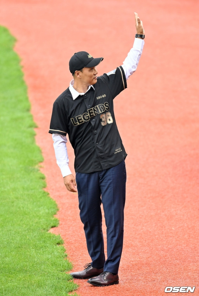 이승엽.