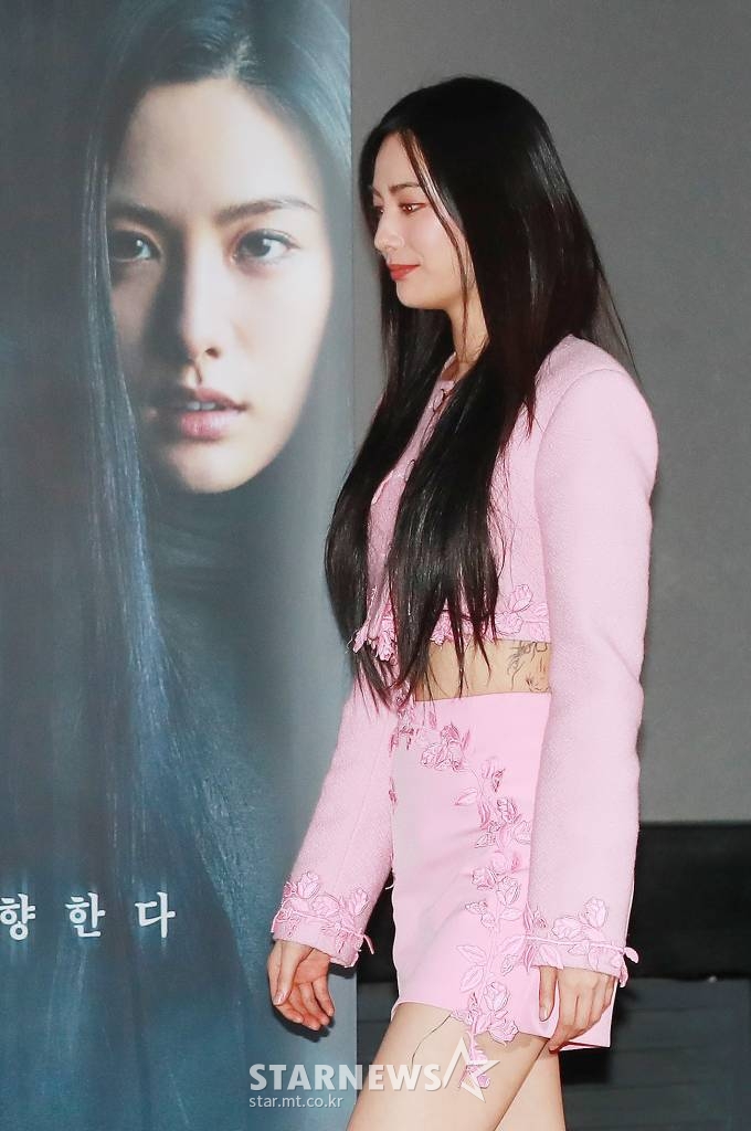 배우 나나가 18일 오후 서울 롯데시네마 건대입구점에서 진행된 영화 '자백'(감독 윤종석) 언론시사회에 참석해 포즈를 취하고 있다. 밀실 살인 사건 용의자로 지목된 사업가 '유민호'(소지섭 분)와 변호사 '양신애'(김윤진 분)가 숨겨진 진실 조각을 맞춰나가는 이야기를 그린 영화 '자백'은 오는 26일 개봉한다. /2022.10.18 /사진=이동훈 기자 photoguy@