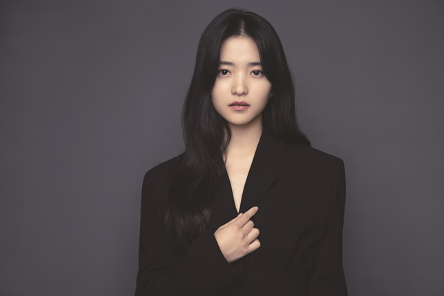 '광고주가 뽑은 모델상'을 수상하는 배우 김태리. /사진=한국인터넷신문협회