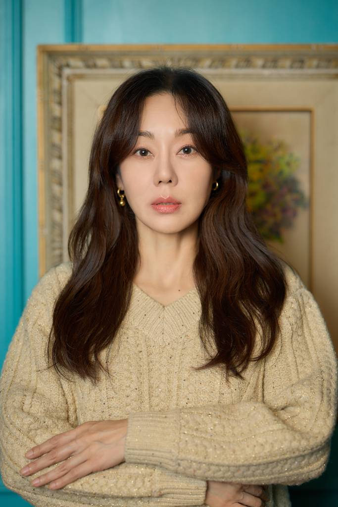 영화 '자백'(감독 윤종석)의 배우 김윤진이 20일 오전 진행된 라운드 인터뷰를 위해 포즈를 취하고 있다. 밀실 살인 사건 용의자로 지목된 사업가 '유민호'(소지섭 분)와 변호사 '양신애'(김윤진 분)가 숨겨진 진실 조각을 맞춰나가는 이야기를 그린 영화 '자백'은 오는 26일 개봉한다. /2022.10.20 /사진=이동훈 기자 photoguy@