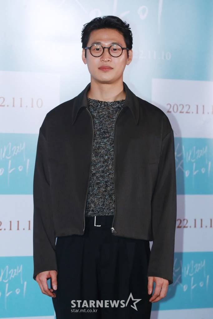 배우 오동민이 27일 오후 서울 CGV용산아이파크몰에서 진행된 영화 '첫번째 아이'(감독 허정재) 언론시사회에 참석해 포즈를 취하고 있다. 육아휴직 후 복직한 여성이 직장과 가정에서 겪는 무수한 딜레마를 그린 여성 영화 '첫번째 아이'는 11월 10일 개봉한다. /2022.10.27 /사진=이동훈 기자 photoguy@