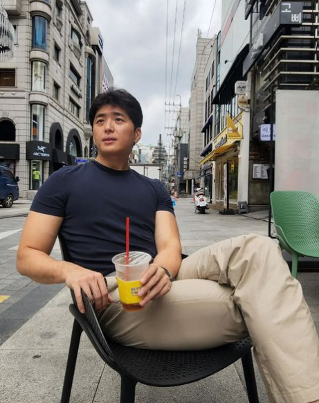소재원 작가 /사진=인스타그램
