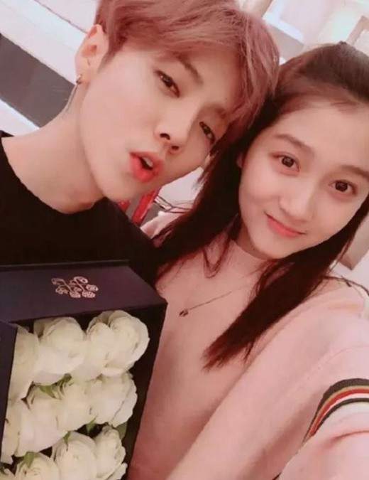 엑소 출신 가수 루한, 중국 배우 관효동 /사진=관효동 웨이보