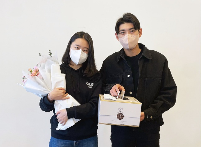 키움 이정후(오른쪽)와 최유리 씨./사진=키움 히어로즈