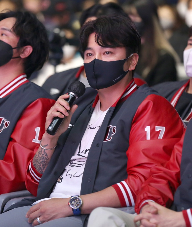 추신수가 11일 인천광역시 남동체육관에서 열린 '2022 Champions Fan Festival'에서 말하고 있다./사진=SSG 랜더스