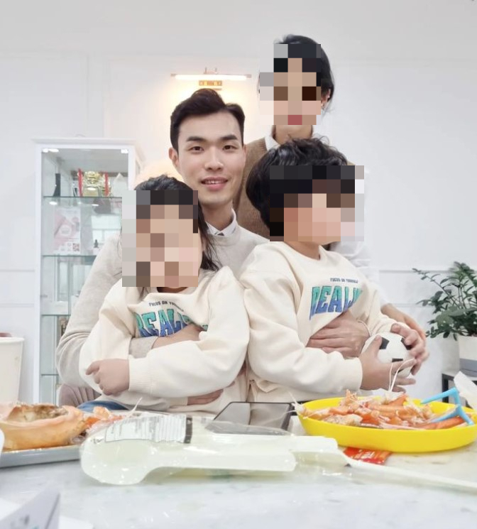 /사진=10기 영식과 여자친구의 커플 사진