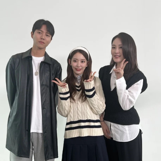 주우재(사진 맨 왼쪽부터 오른쪽으로), 사쿠라, 신아영./사진=신아영 인스타그램
