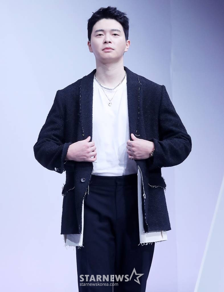 배우 이상운이 21일 오후 서울 강남구 역삼동 조선팰리스 서울 강남에서 열린 넷플릭스 시리즈 '더 패뷸러스' 제작발표회에서 포즈를 취하고 있다. '더 패뷸러스'는 패션(fashion)이라 쓰고 열정(passion)이라 읽는 패션계에 인생을 바친 청춘들의 꿈과 사랑, 우정을 그린 하이퍼리얼리즘 로맨스 작품으로 오는 23일 첫 공개된다. 2022.12.21 /사진=김창현 기자 chmt@