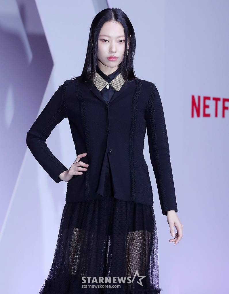 모델 박희정이 21일 오후 서울 강남구 역삼동 조선팰리스 서울 강남에서 열린 넷플릭스 시리즈 '더 패뷸러스' 제작발표회에서 포즈를 취하고 있다. '더 패뷸러스'는 패션(fashion)이라 쓰고 열정(passion)이라 읽는 패션계에 인생을 바친 청춘들의 꿈과 사랑, 우정을 그린 하이퍼리얼리즘 로맨스 작품으로 오는 23일 첫 공개된다. 2022.12.21 /사진=김창현 기자 chmt@