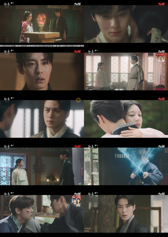 tvN 토일드라마 '환혼: 빛과 그림자'에서 황민현이 고윤정의 정체를 알게 됐다./사진=tvN 토일드라마 '환혼: 빛과 그림자' 방송 화면 캡처