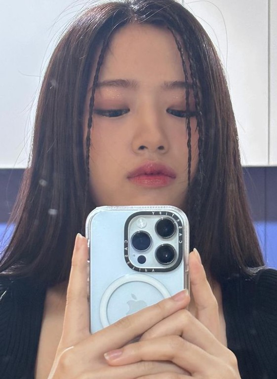 /사진=안유진 인스타그램