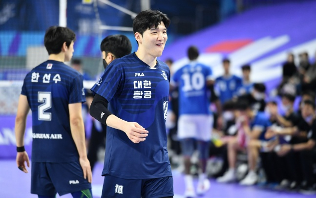 대한항공 정지석(가운데)./사진=한국배구연맹