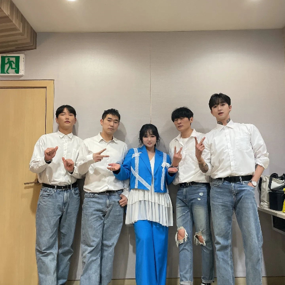 가수 정미애(사진 가운데)./사진=정미애 인스타그램