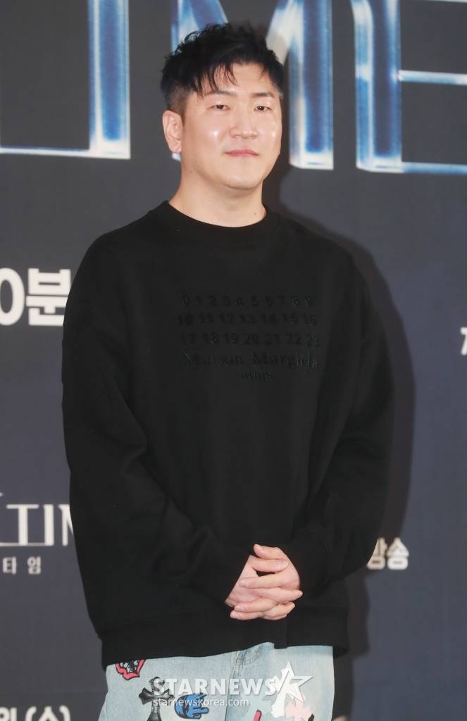 프로듀서 라이언전이 15일 서울 마포구 스탠포드호텔에서 열린 JTBC 예능 프로그램 '피크타임' 제작발표회에 참석해 포즈를 취하고 있다. ‘피크타임’은 무대가 절실한 현역 아이돌부터 빛을 보지 못한 경단(경력단절), 해체돌까지 다시 한 번 무대에 올라 뜨거운 경쟁을 벌이는 팀전 서바이벌이다. /2023.2.15 /사진=이동훈 기자 photoguy@