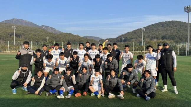 중원대 축구부. /사진=중원대