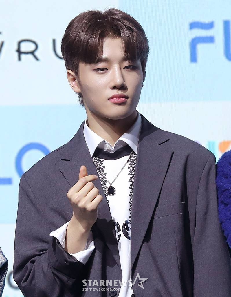 그룹 하우 지민이 23일 오후 서울 강남구 슈피겐홀에서 진행된 첫 번째 미니 앨범 'HOW R U' 발매 기념 쇼케이스에 참석해 포즈를 취하고 있다. 2023.02.23 /사진=김창현 기자 chmt@