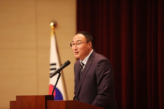 장재근 신임 선수촌장이 2일 취임식을 하고 있다. /사진=대한체육회