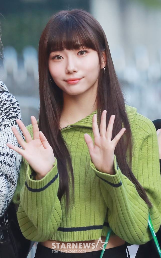 그룹 케플러 서영은이 21일 오전 서울 여의도 KBS에서 진행된 뮤직뱅크 리허설에 참석하며 포즈를 취하고 있다. /2022.10.21 /사진=이동훈 기자 photoguy@