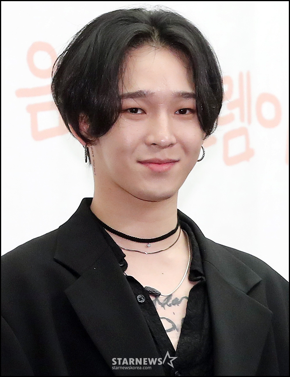 가수 남태현, 장재인이 29일 오후 서울 마포구 상암동 스탠포드호텔에서 진행된 tvN 예능프로그램 '작업실' 제작발표회에 참석하고 있다. '작업실'은 열 명의 청춘 남녀 뮤지션들이 함께 생활하며 일어나는 이야기를 담은 리얼리티 프로그램으로 오는 5월 1일 첫 방송된다. /사진=김창현 기자 chmt@