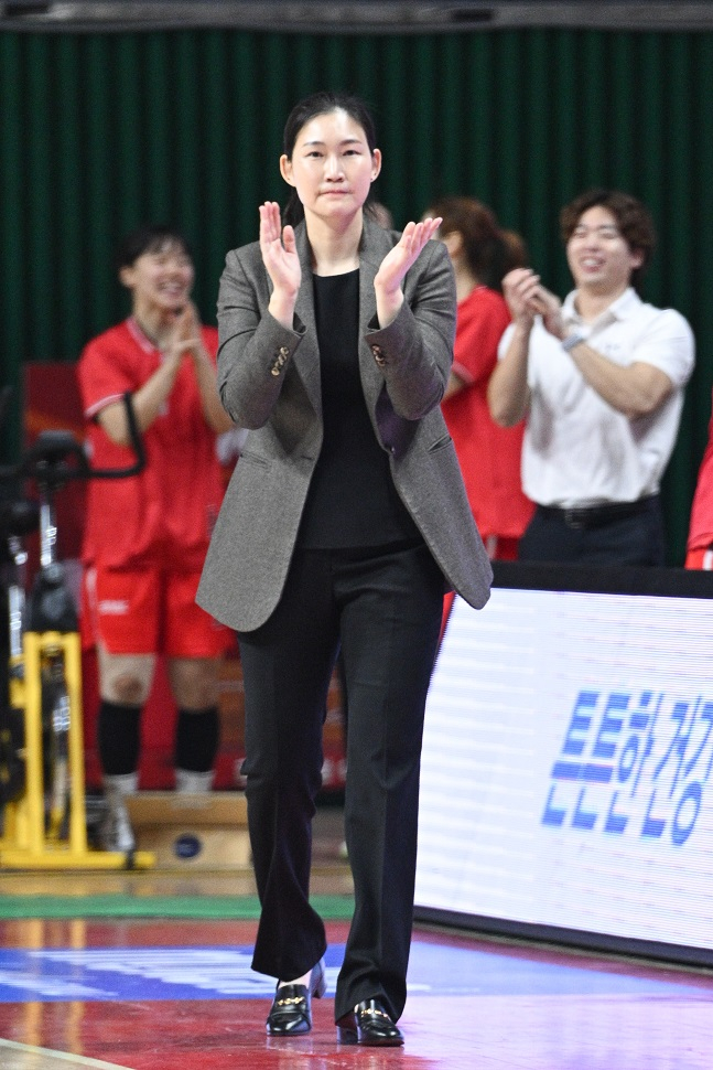 박정은 BNK 감독. /사진=WKBL 제공