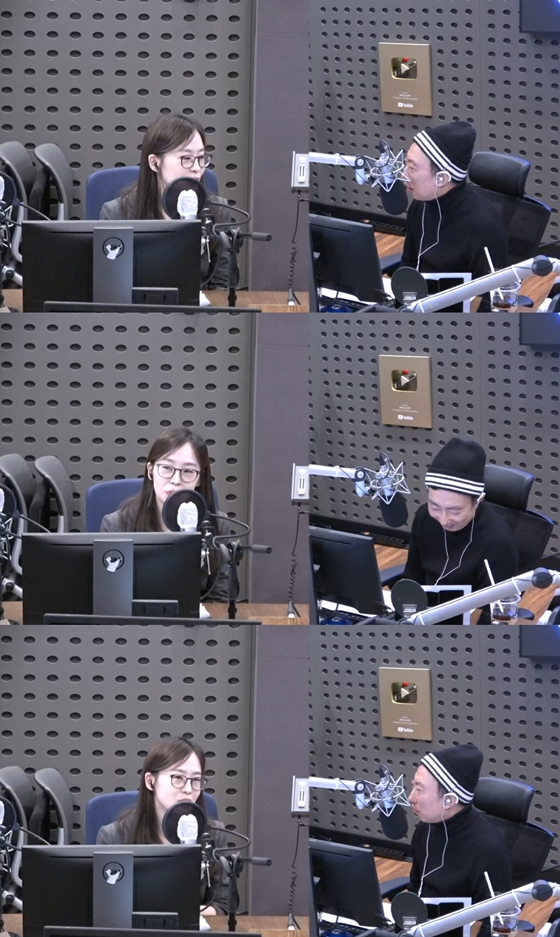 KBS 라디오 쿨FM '박명수의 라디오쇼'에 출연한 최유나 변호사(사진 왼쪽), DJ 박명수./사진= KBS 라디오 쿨FM '박명수의 라디오쇼' 보이는 라디오 캡처
