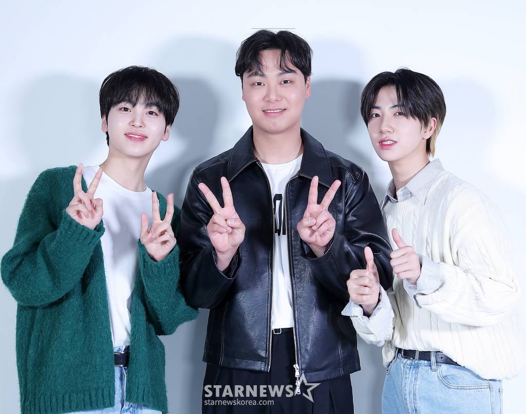 그룹 크래비티 형준-원진, 배우 임재혁 /사진=김창현 기자 chmt@