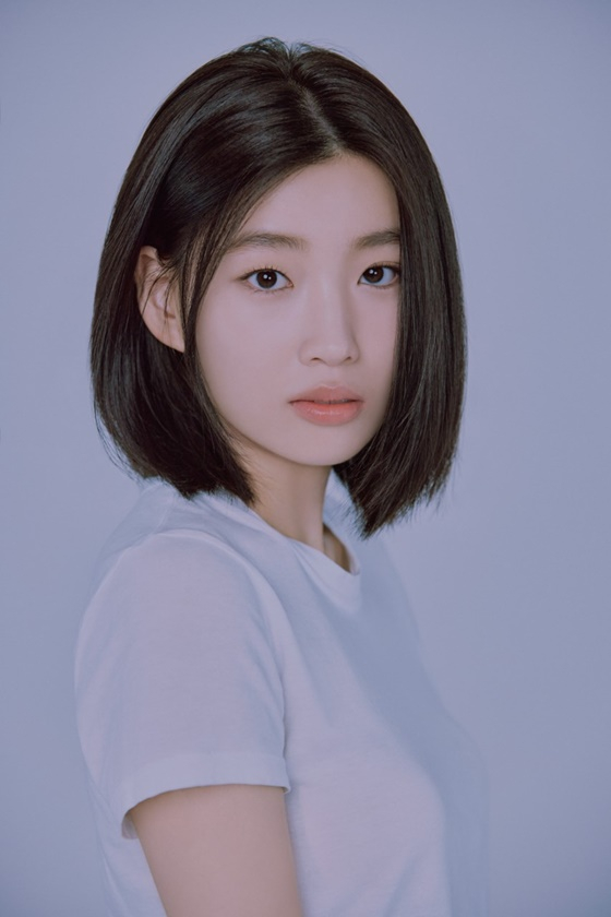 /사진=이니셜 엔터테인먼트