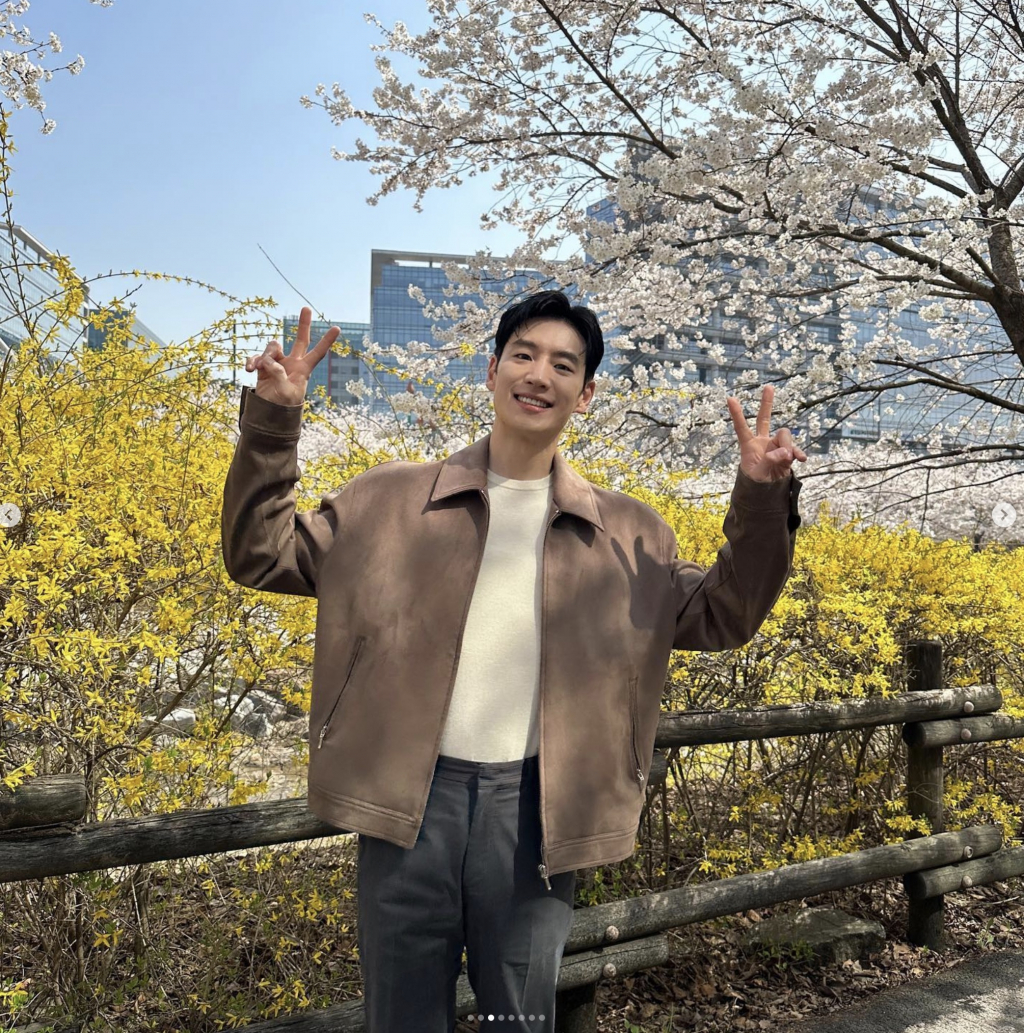 /사진=이제훈 인스타그램