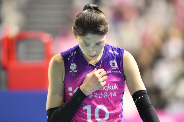 흥국생명 김연경이 6일 챔피언결정전 5차전에서 아쉬움을 나타내고 있다. /사진=KOVO