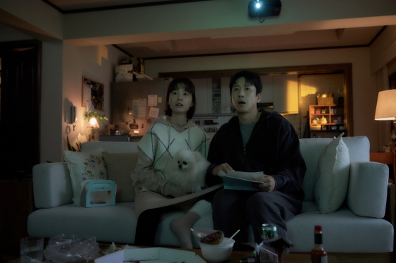 정유미 이선균 '잠' / 사진=루이스픽쳐스