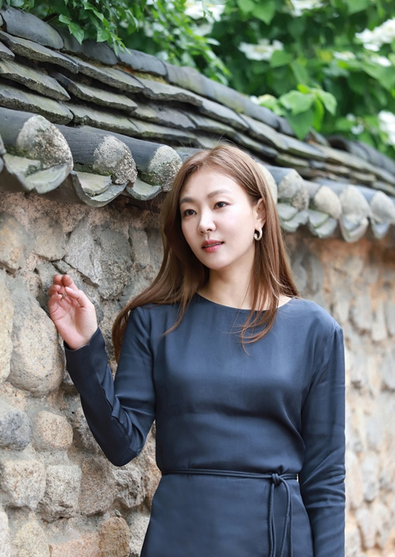 배우 윤지혜 / 사진=퀀텀이엔엠