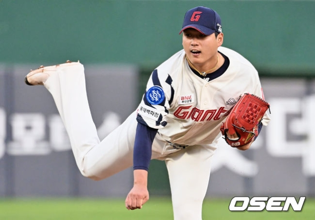 롯데 나균안.