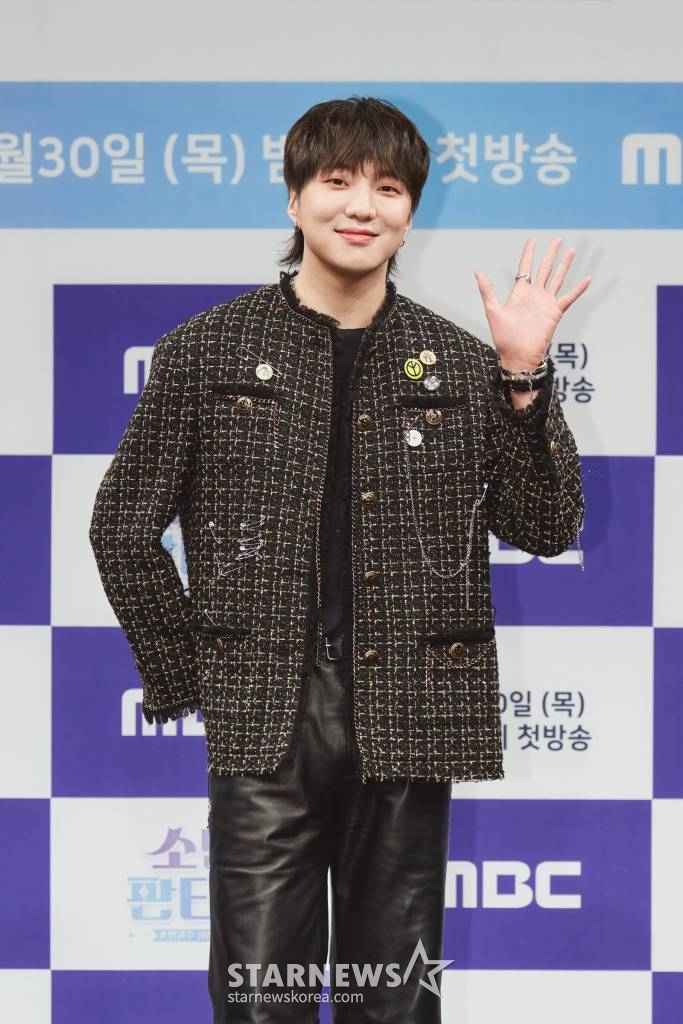 가수 강승윤이 30일 오후 온라인으로 진행된 MBC 예능 '소년판타지 - 방과후 설렘2' 제작발표회에 참석해 포즈를 취하고 있다. /사진제공=MBC 2023.03.30 /사진=이동훈 기자 photoguy@
