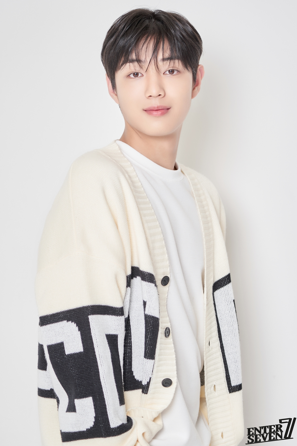 /사진=엔터세븐 공식 SNS