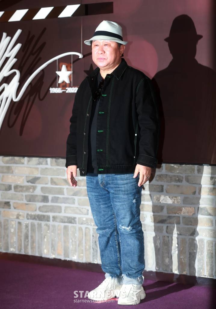 배우 임하룡이 7일 오후 서울 메가박스 성수에서 진행된 강수연 추모전 '영화롭게 오랫동안'에 참석해 포즈를 취하고 있다. /2023.05.07 /사진=이동훈 기자 photoguy@