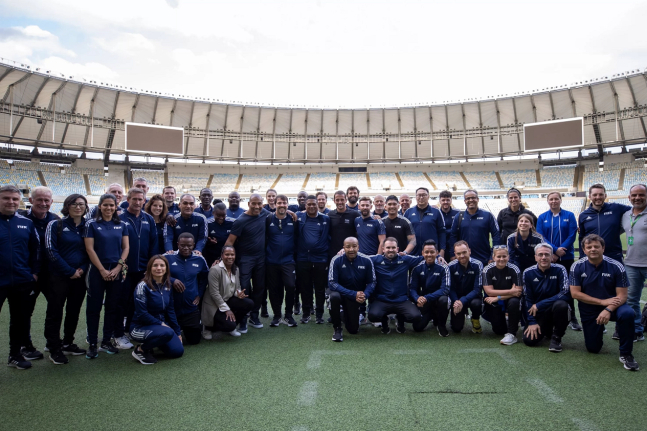 테크니컬 리더십 교육을 받기 위해 브라질축구협회(CBF) 트레이닝 센터로 모인 전 세계 참가자들. /사진=FIFA