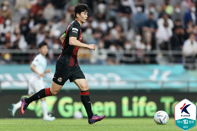 FC서울 미드필더 기성용. /사진=한국프로축구연맹